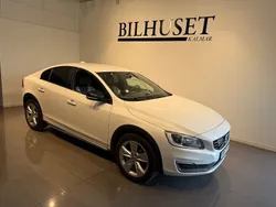 Vit Begagnad 2015 Volvo S60 CC Summum Sedan | 149 900 kr (Marknadspris)