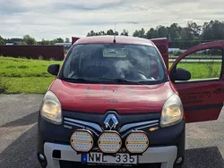 Röd Begagnad 2013 Renault Kangoo Minibuss | 49 500 kr (Marknadspris)