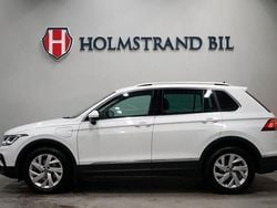 Vit Begagnad 2023 VW Tiguan Elegance SUV | 304 900 kr (Superpris)
