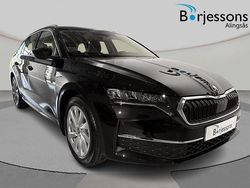 Svart Ny 2025 Skoda Octavia Selection Kombi | 370 900 kr (Marknadspris)