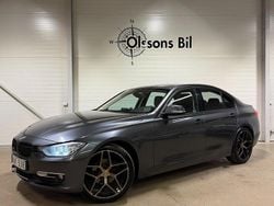 Grå Begagnad 2013 BMW 318 Sedan | 109 900 kr (Marknadspris)