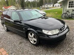 Svart Begagnad 2001 Saab 9-5 Aero Kombi | 20 000 kr (Marknadspris)