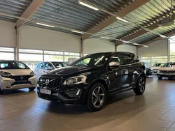 Svart Begagnad 2015 Volvo XC60 R-Design SUV | 179 900 kr (Marknadspris)