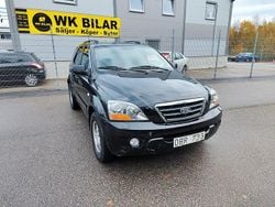 Svart Begagnad 2006 Kia Sorento 4 SUV | 36 900 kr (Marknadspris)
