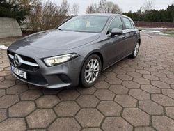 Grå Begagnad 2019 Mercedes A180 Halvkombi | 216 500 kr (Bra pris)