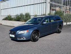 Blå Begagnad 2012 Volvo V70 Summum Kombi | 104 900 kr (Marknadspris)
