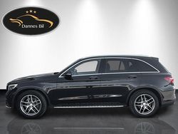 Mörkblå Begagnad 2016 Mercedes GLC250 AMG line SUV | 275 999 kr (Marknadspris)