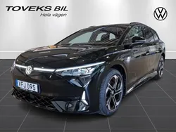 Svart (grenadilla black metallic) Ny 2025 VW ID.7 GTX Sedan | 713 500 kr (Marknadspris)