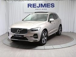 Ljusgrå Begagnad 2025 Volvo XC60 Plus SUV | 559 500 kr (Marknadspris)