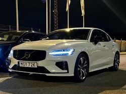 Vit Begagnad 2021 Volvo S60 R-Design Sedan | 327 000 kr (Superpris)