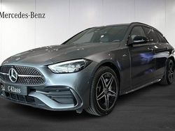 Selenitgrå metallic Ny 2025 Mercedes C300e Advanced Kombi | 686 700 kr (Dyr)