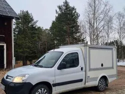 Vit Begagnad 2008 Peugeot Partner Minibuss | 22 000 kr (Marknadspris)