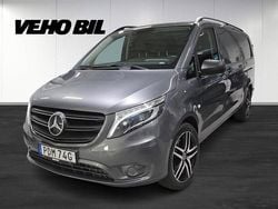 Grå Begagnad 2022 Mercedes Vito Minibuss | 499 875 kr (Dyr)
