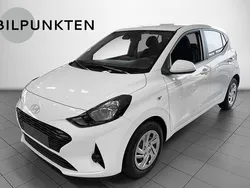 Vit Ny 2024 Hyundai i10 Essential Halvkombi | 179 900 kr (Marknadspris)