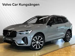 Grå Begagnad 2023 Volvo XC60 Plus SUV | 549 900 kr (Dyr)