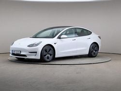 Vit Begagnad 2021 Tesla Model 3 Long Range AWD Sedan | 325 000 kr (Marknadspris)