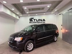 Svart Begagnad 2012 Chrysler Town & Country Van | 84 900 kr