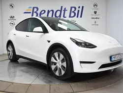 Vit Begagnad 2022 Tesla Model Y Long Range SUV | 414 500 kr (Superpris)
