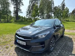 Grå Begagnad 2020 Kia XCeed SUV | 219 900 kr (Marknadspris)
