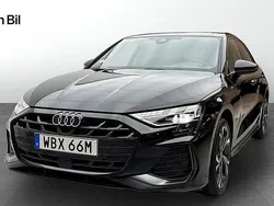 Svart (mytsvart metallic) Begagnad 2025 Audi A3 Sportback Premium Halvkombi | 369 000 kr