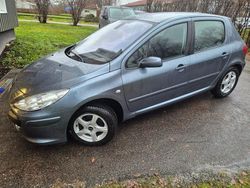 Begagnad 2008 Peugeot 307 Halvkombi | 32 000 kr (Marknadspris)