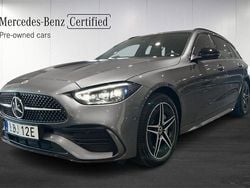 Grå Begagnad 2024 Mercedes C300e Premium Kombi | 498 900 kr (Marknadspris)