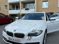 Vit Begagnad 2015 BMW 520 Sedan | 184 999 kr (Marknadspris)