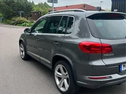 Grå Begagnad 2016 VW Tiguan Sportline SUV | 194 500 kr (Superpris)