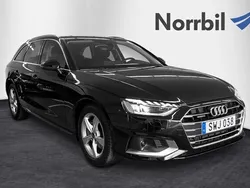 Svart Begagnad 2023 Audi A4 Advanced Kombi | 389 000 kr (Marknadspris)