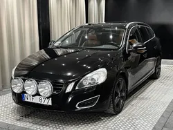 Svart Begagnad 2011 Volvo V60 Summum Kombi | 84 900 kr (Marknadspris)