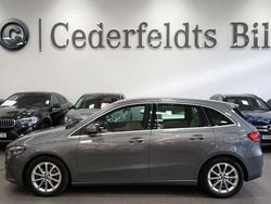 Mörkgrå Begagnad 2019 Mercedes B200 Minibuss | 228 900 kr (Marknadspris)