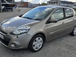 Brun Begagnad 2011 Renault Clio R.S. Halvkombi | 25 900 kr (Marknadspris)