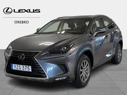 Grå Begagnad 2017 Lexus NX300h Business Edition SUV | 249 900 kr (Marknadspris)