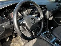 Vit Begagnad 2018 VW Golf VII Halvkombi | 81 000 kr (Superpris)