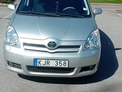 Silver Begagnad 2006 Toyota Corolla Verso Minibuss | 69 000 kr (Marknadspris)
