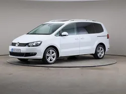 Vit Begagnad 2020 VW Sharan Minibuss | 279 000 kr (Marknadspris)