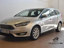 Grå Begagnad 2016 Ford Focus Titanium Kombi | 99 900 kr (Marknadspris)