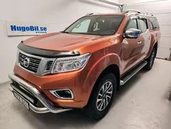 Orange (orangemetallic) Begagnad 2016 Nissan Navara Tekna Pickup | 211 125 kr (Dyr)