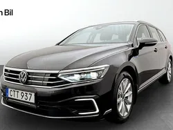 Svart Begagnad 2023 VW Passat Executive Kombi | 349 900 kr (Marknadspris)