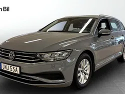 Grå Begagnad 2024 VW Passat Kombi | 309 800 kr (Bra pris)