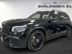 Svart Begagnad 2022 Mercedes GLB35 AMG SUV | 489 000 kr