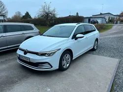 Vit Begagnad 2021 VW Golf VIII Kombi | 209 000 kr (Superpris)