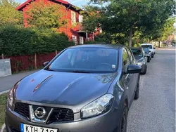 Grå Begagnad 2013 Nissan Qashqai SUV | 95 000 kr (Marknadspris)