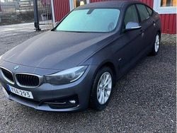 Grå Begagnad 2017 BMW 320 Gran Turismo Sport Line Halvkombi | 130 000 kr (Bra pris)