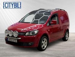Röd Begagnad 2015 VW Caddy Edition Minibuss | 119 900 kr (Marknadspris)