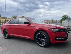 Röd Begagnad 2021 Skoda Superb SportLine Halvkombi | 230 000 kr (Marknadspris)
