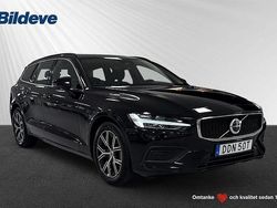 Svart Begagnad 2022 Volvo V60 Core Kombi | 299 900 kr (Bra pris)