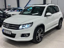 Vit Begagnad 2015 VW Tiguan R-line SUV | 156 700 kr (Marknadspris)