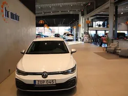 Vit Begagnad 2021 VW Golf Alltrack Kombi | 299 000 kr (Marknadspris)
