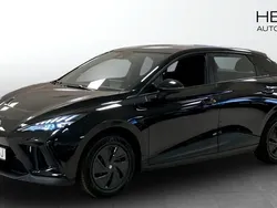 Svart (black) Begagnad 2023 MG MG4 EV Halvkombi | 289 900 kr (Lite dyr)